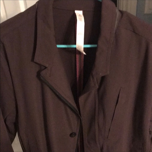 lululemon non stop blazer